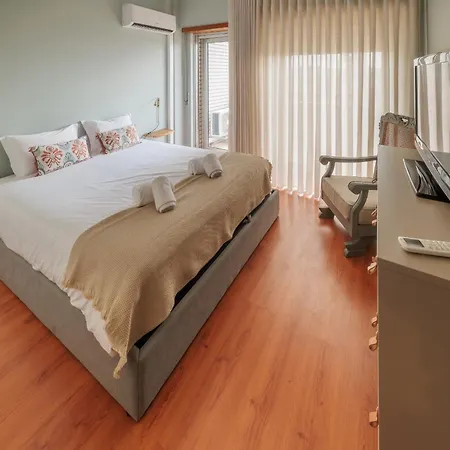 Norton De Matos Ii By House And People * Braga