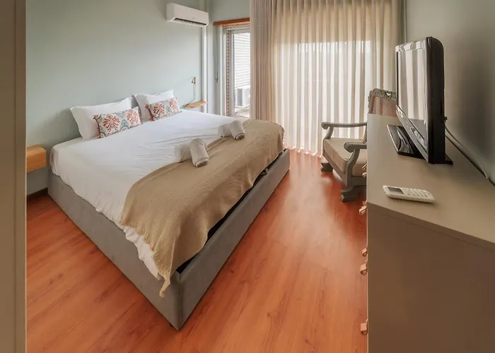 Norton De Matos Ii By House And People * Braga